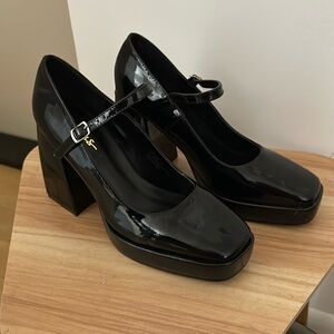 lulu’s mary jane platform pumps